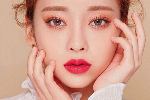 dịch vụ phun môi