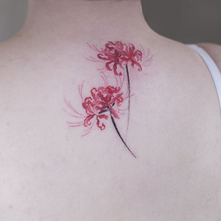 Hình xăm hoa bỉ ngạn có ý nghĩa gì?